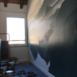 Profili di montagne, decorazione su parete